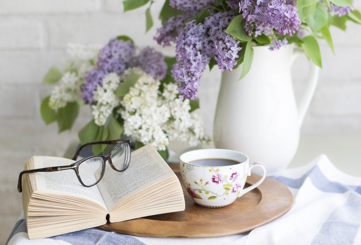 coffee-book-flowers-2390136 coffee, book, flowers-2390136.jpg