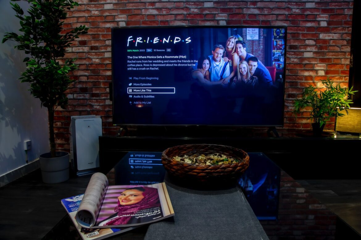 LG 32-inch tv best 32-inch lg tv