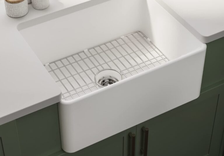 Do Farmhouse Sinks Need a Special Drain? We Have the Answer
