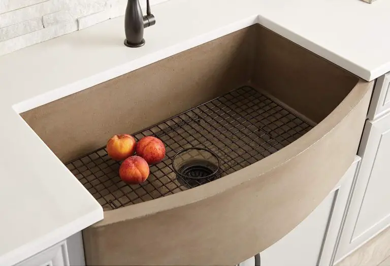 What Farmhouse Sink Won’t Crack? Breaking Down Crack-Proof Materials
