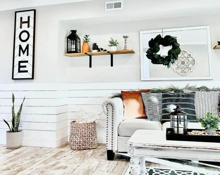 7+ Striking Black and White Farmhouse Living Room Design Ideas