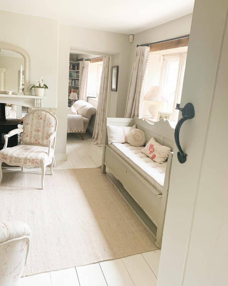 Cottage Serenity: White-painted Wood Bench in the Living Room