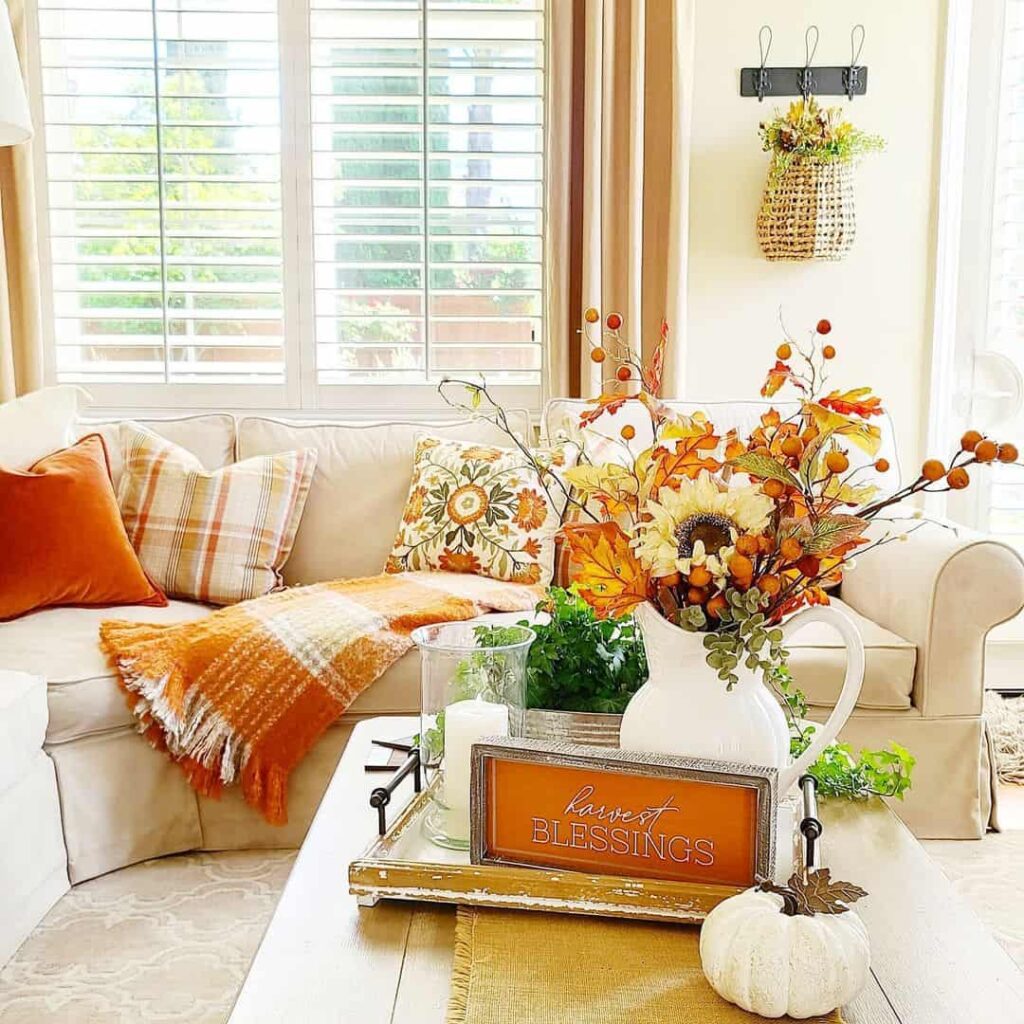 Cream-white Living Room Marries Orange Décor