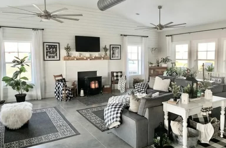 7+ Stylish Grey Flooring Ideas for Farmhouse Living Rooms