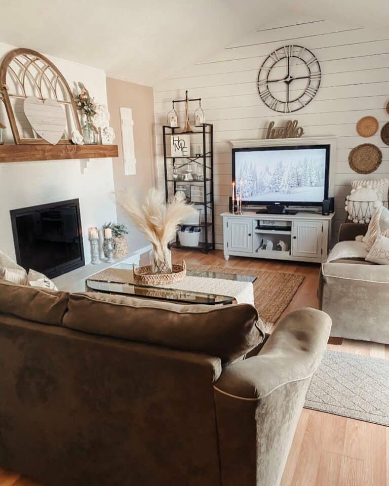 Timeless Farmhouse-inspired Living Room with Television