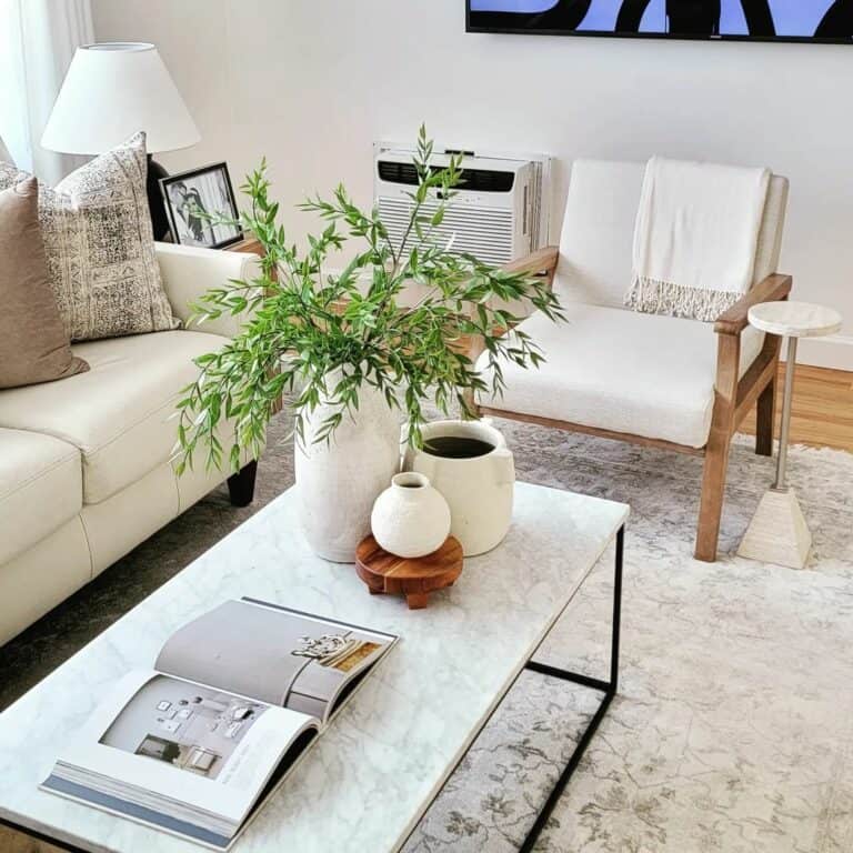 Timeless Sophistication: Marble Coffee Table in a Chic Living Room