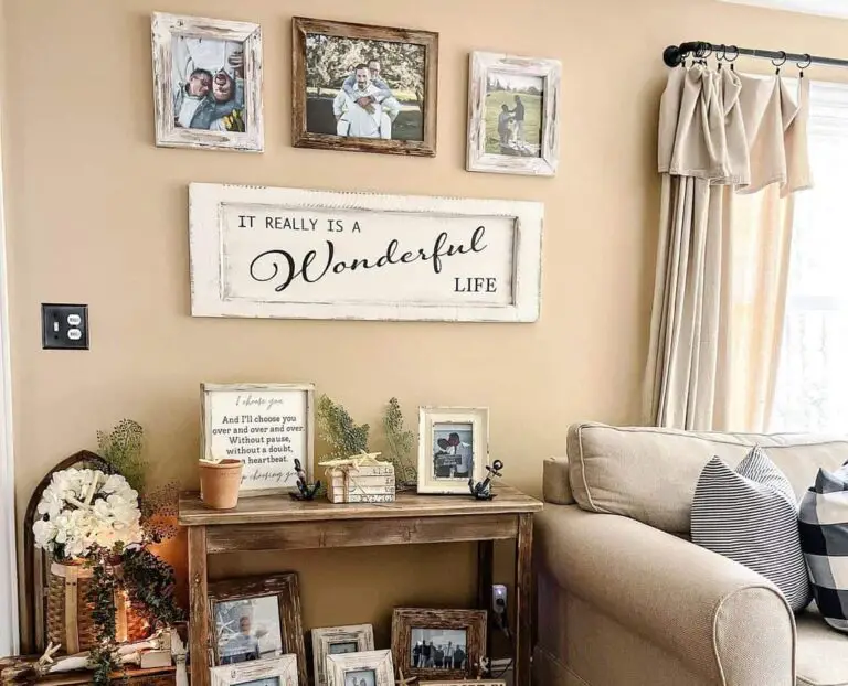 7+ Artistic Wall Picture Display Ideas to Personalize Your Farmhouse Living Room