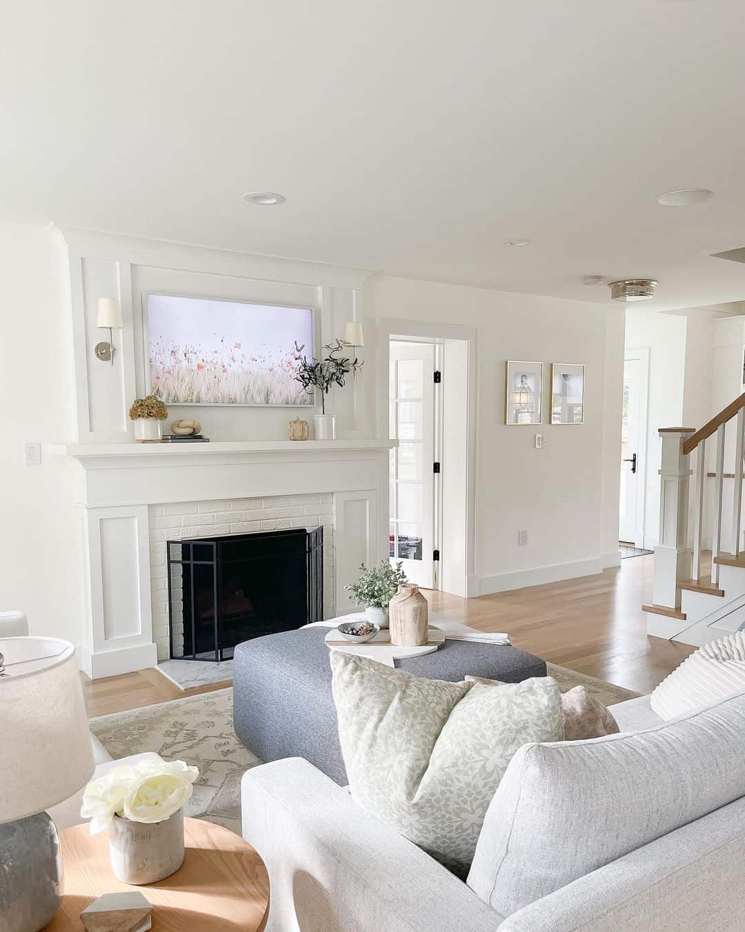 Contemporary Comfort: White Living Room with Gray Couches