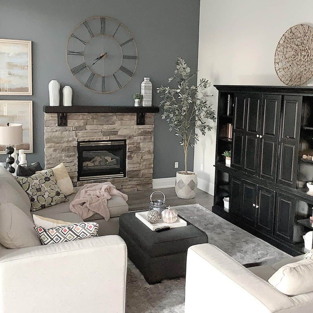 Elegant Slate Gray Accent Wall