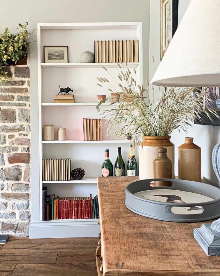 7+ Elegant Bookcase Ideas to Showcase Décor in Your Farmhouse Living ...