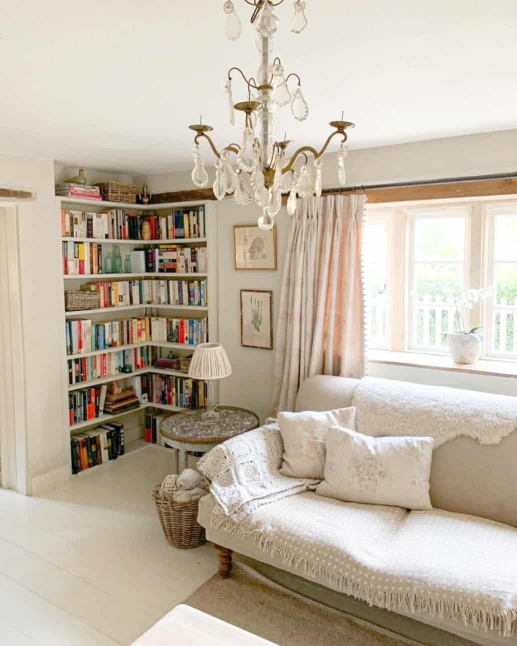 Vintage Living Room with Corner Bookcase Layouts