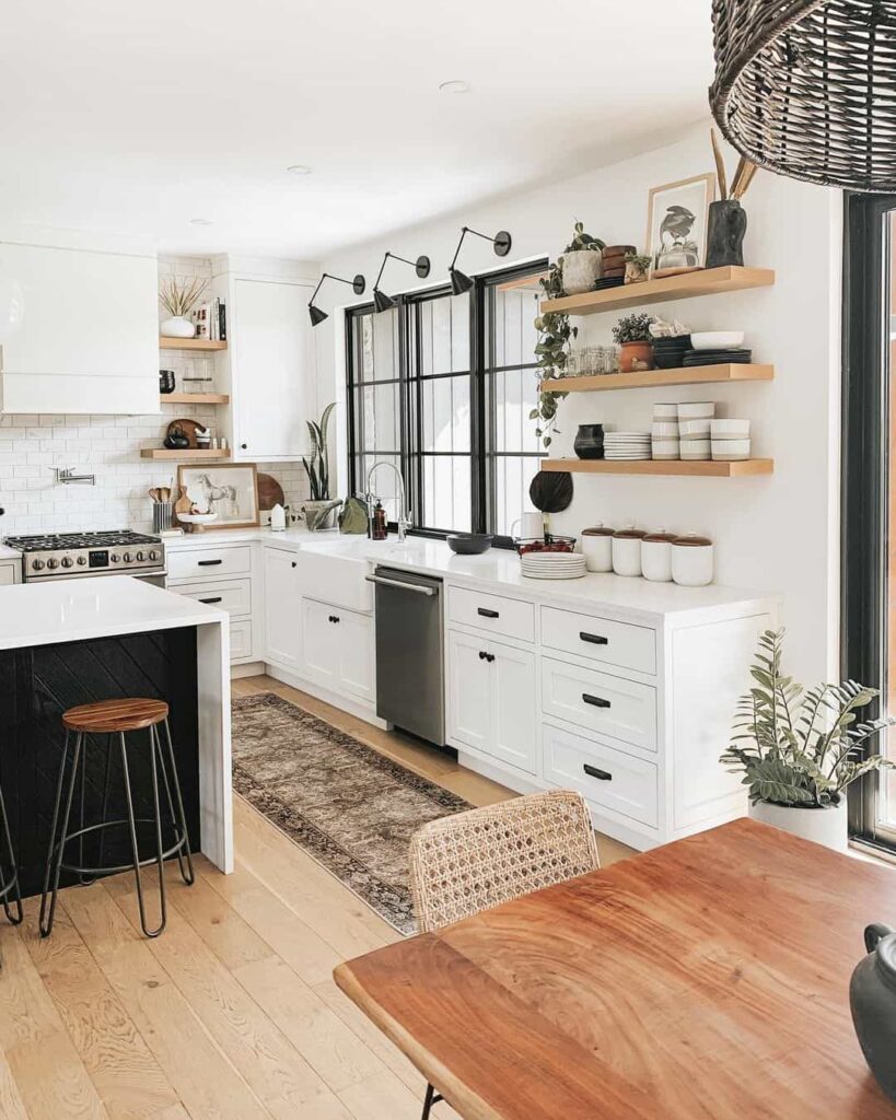 7+ Stunning Yet Functional Farmhouse Kitchens ideas with Open Shelving