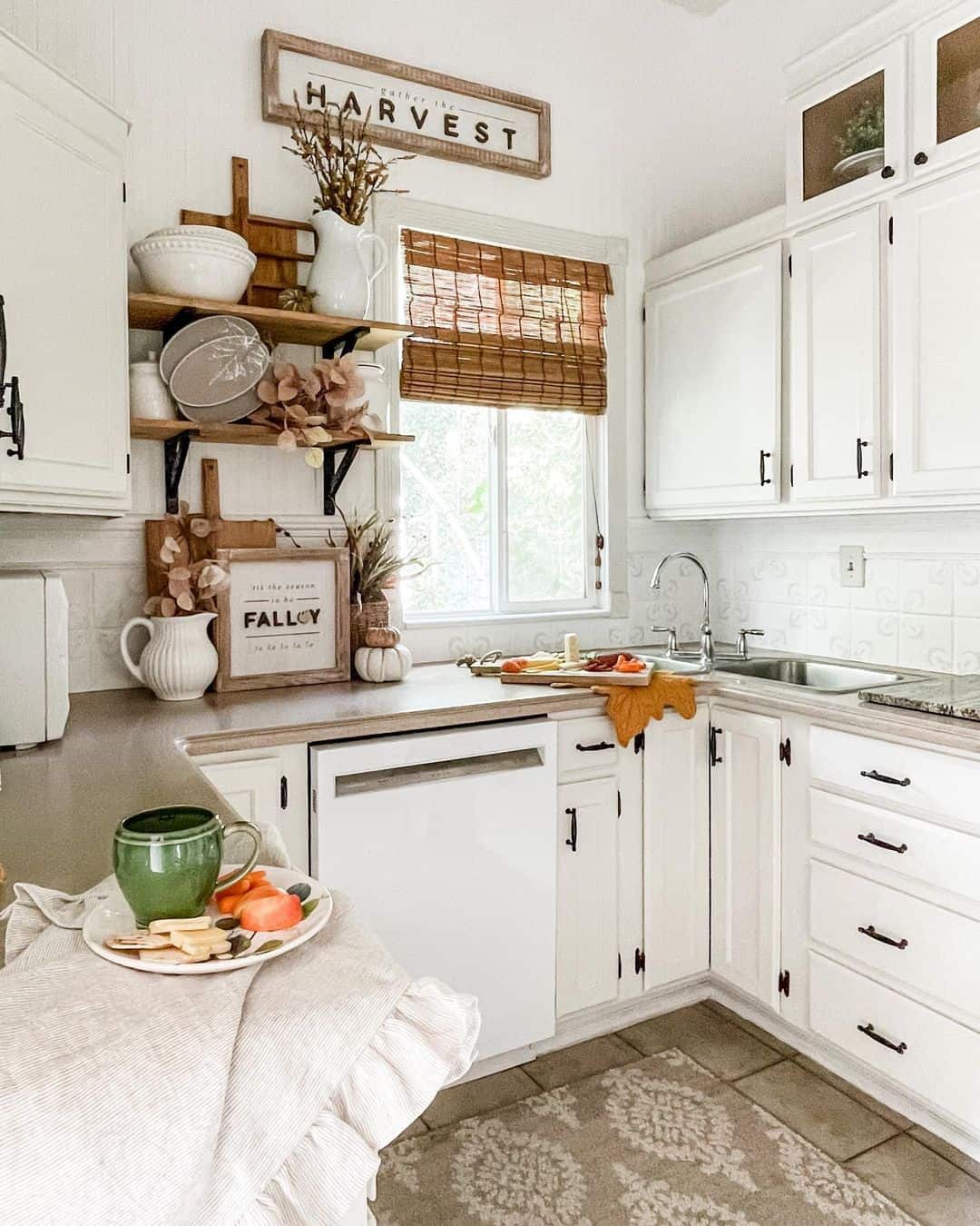 Autumnal Shelf Styling for Your Farmhouse Kitchen