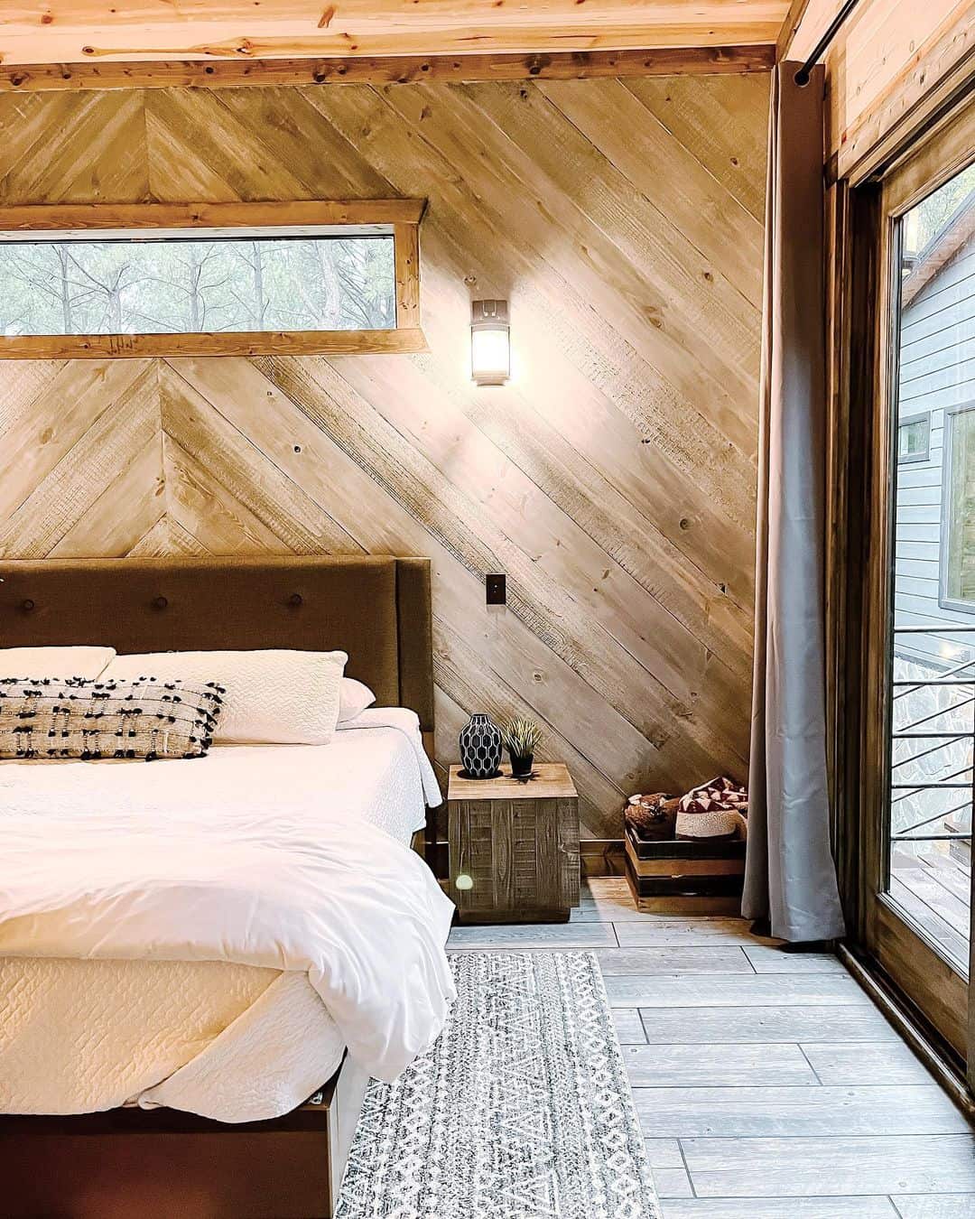 Cabin Bedroom's Wood Accent