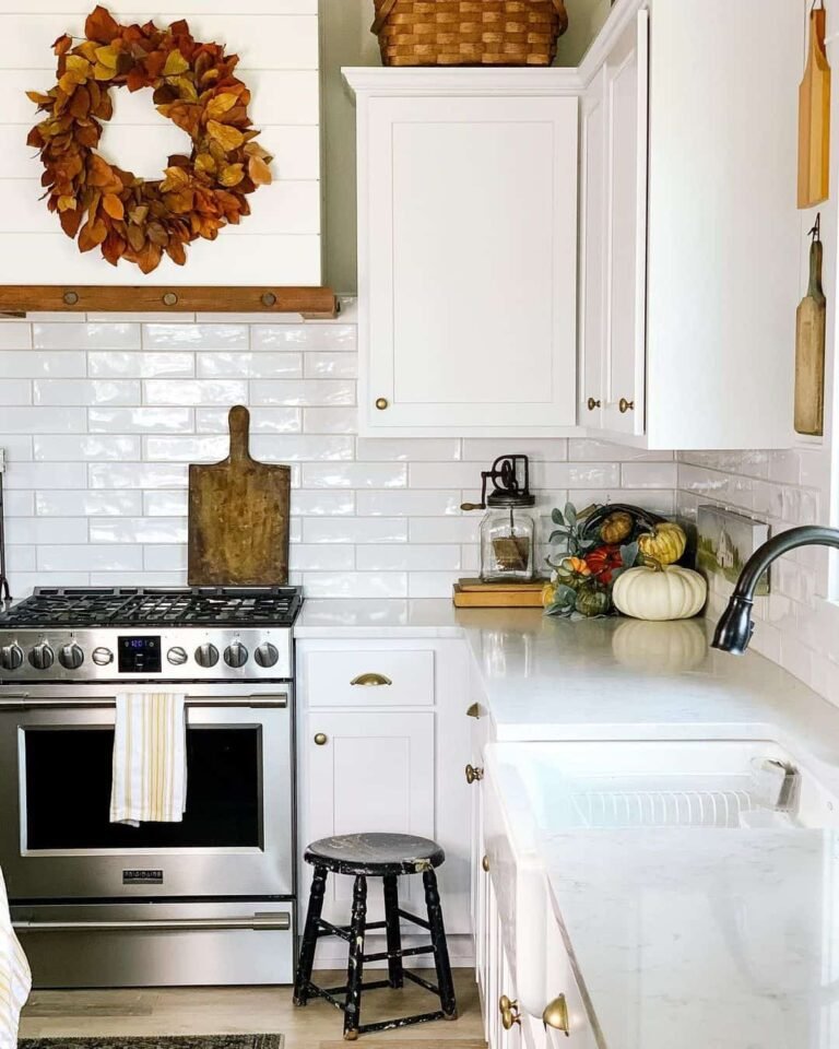 7+ Elegant White Cabinet Farmhouse Kitchen Backsplash Ideas – My Modern ...