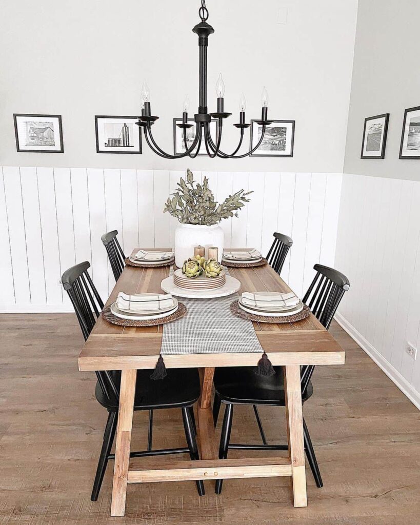 7+ Rustic Wainscoting Ideas to Elevate Your Authentic Farmhouse-style Home