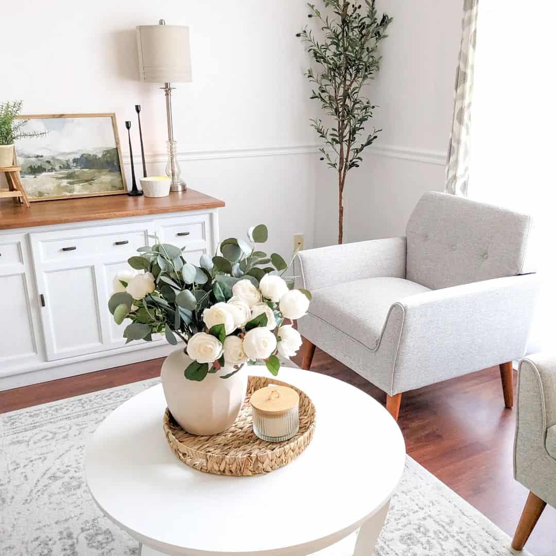 Elegant White Farmhouse Living Room Décor Ideas