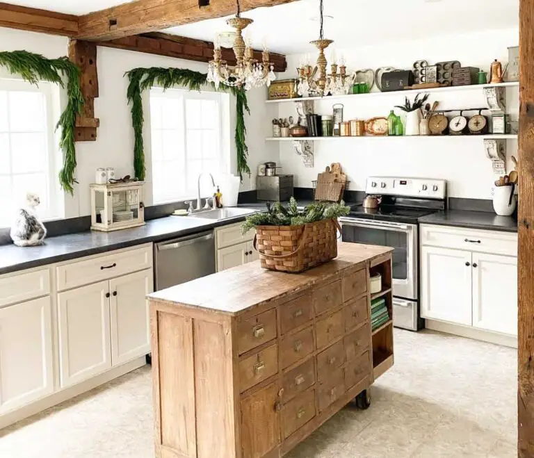 7+ Stunning Yet Functional Farmhouse Kitchens ideas with Open Shelving
