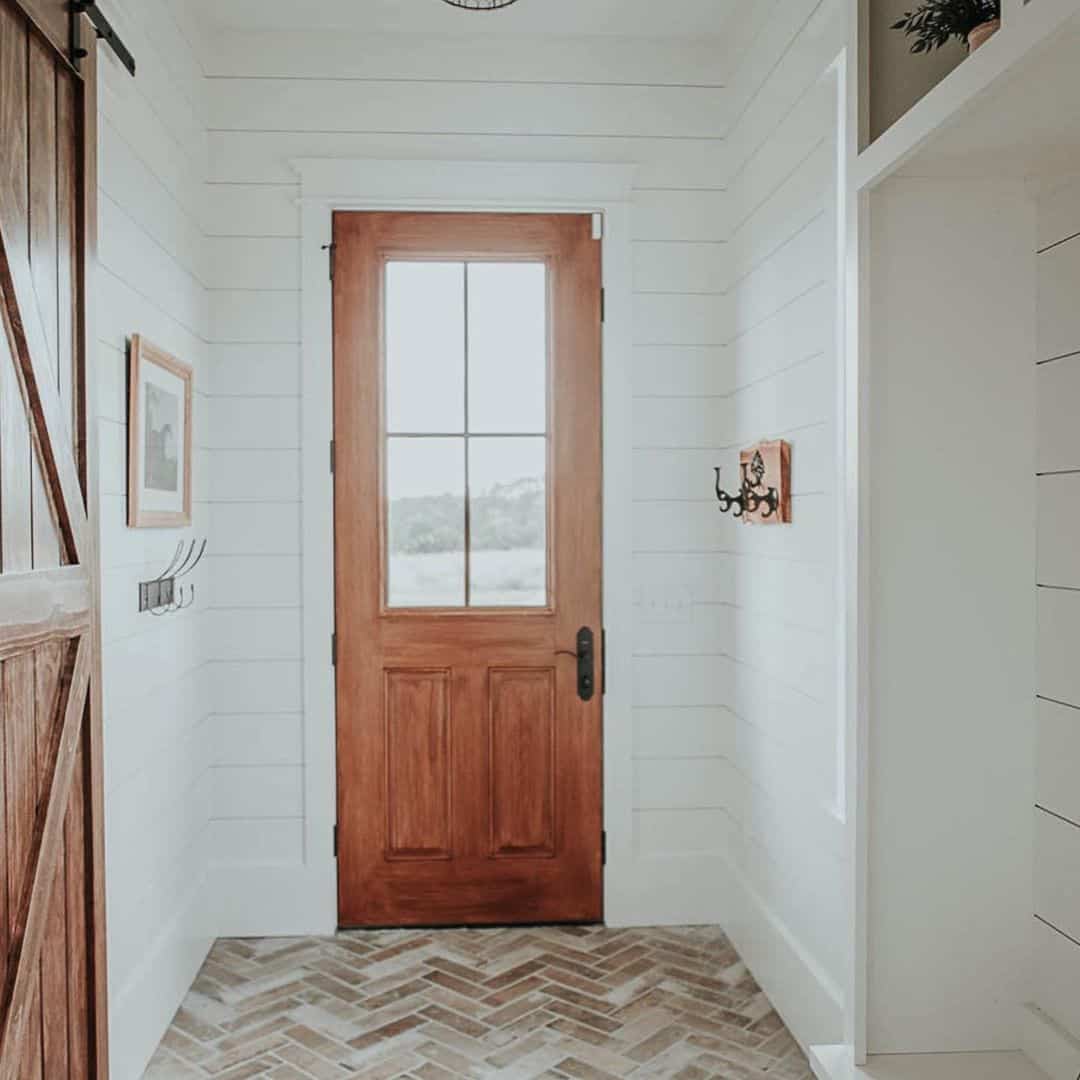 Entryway with Farmhouse Flair