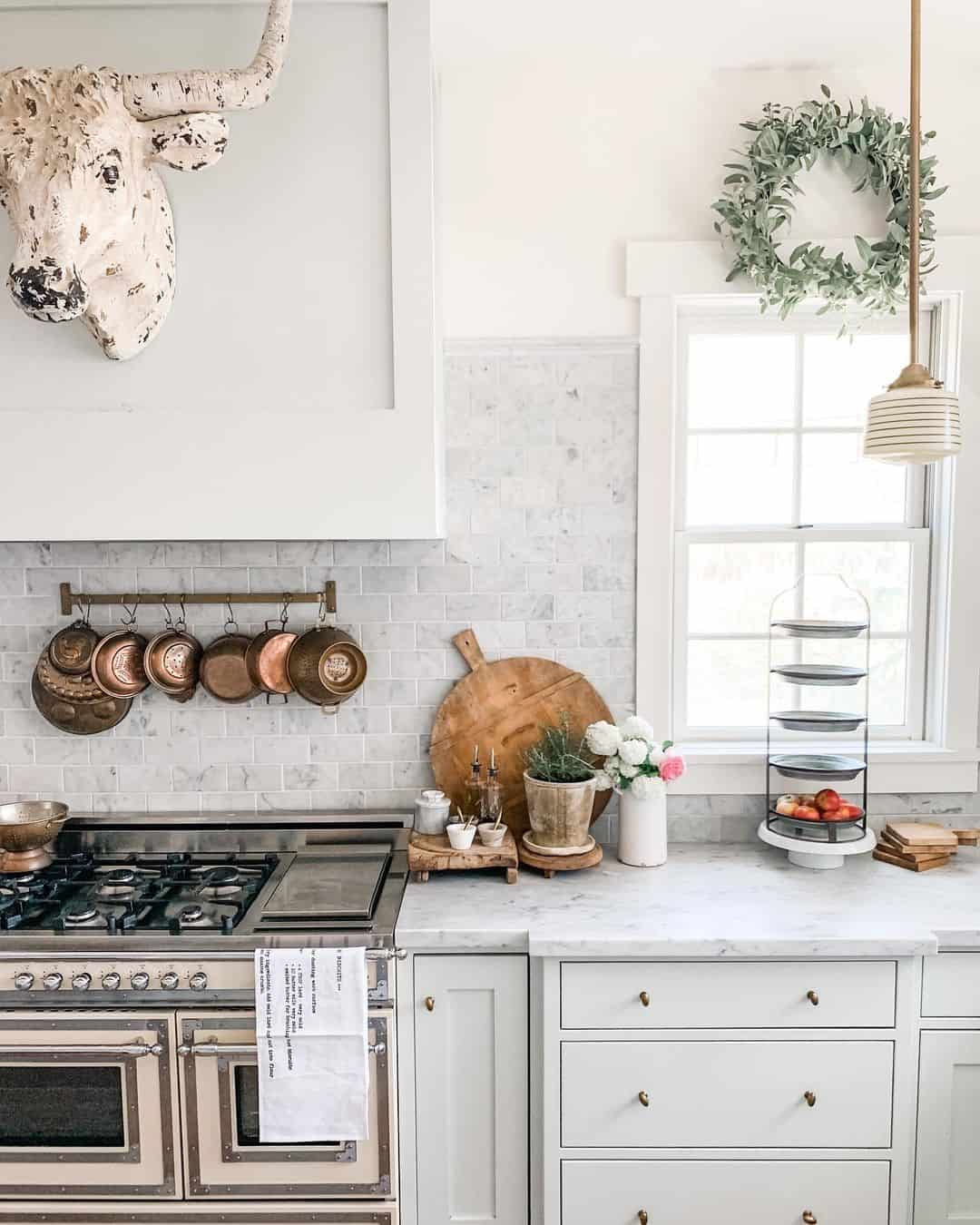 White Cabinet Farmhouse Kitchen with Backsplash Inspirations