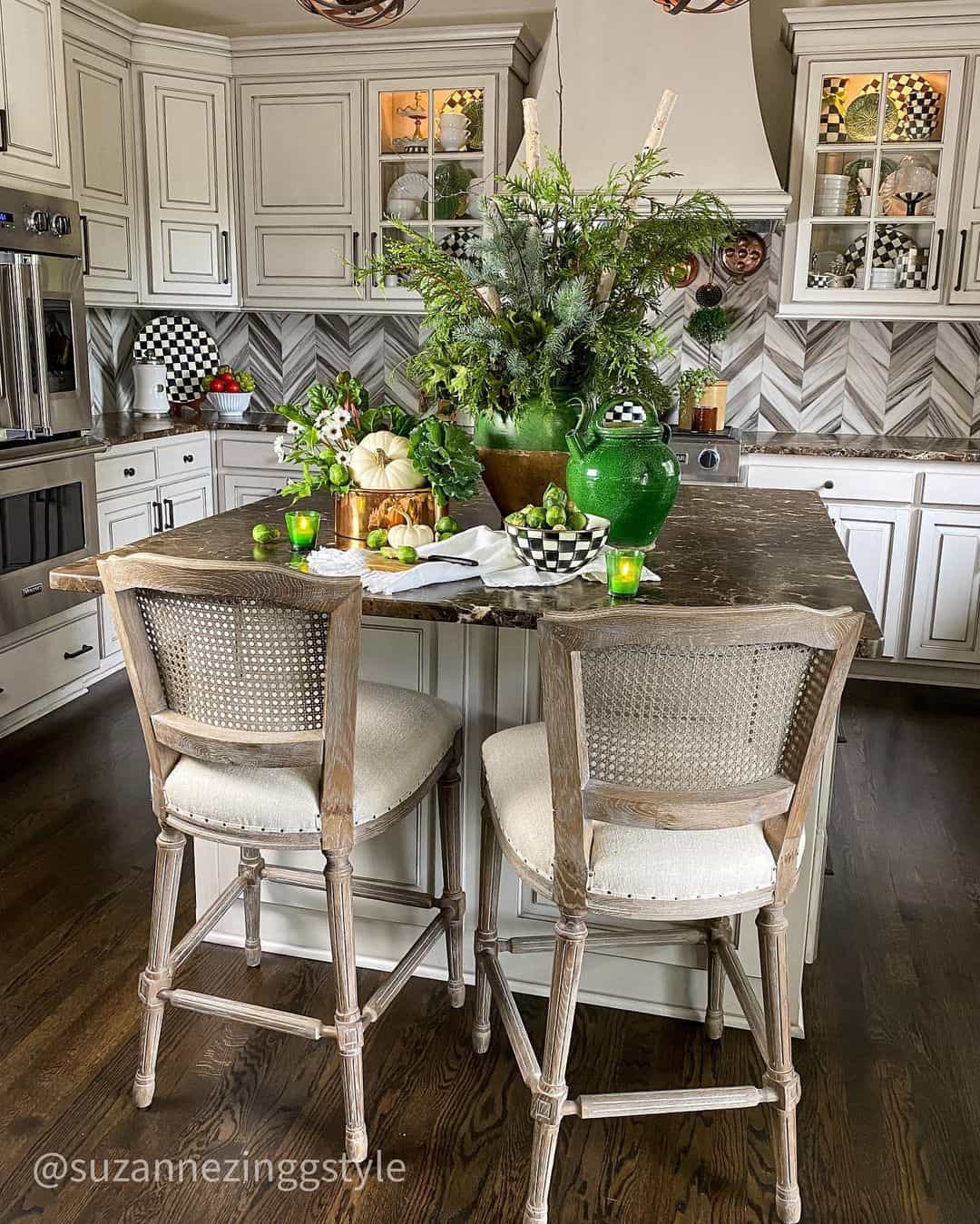 Winter Charm in a Stylish Kitchen