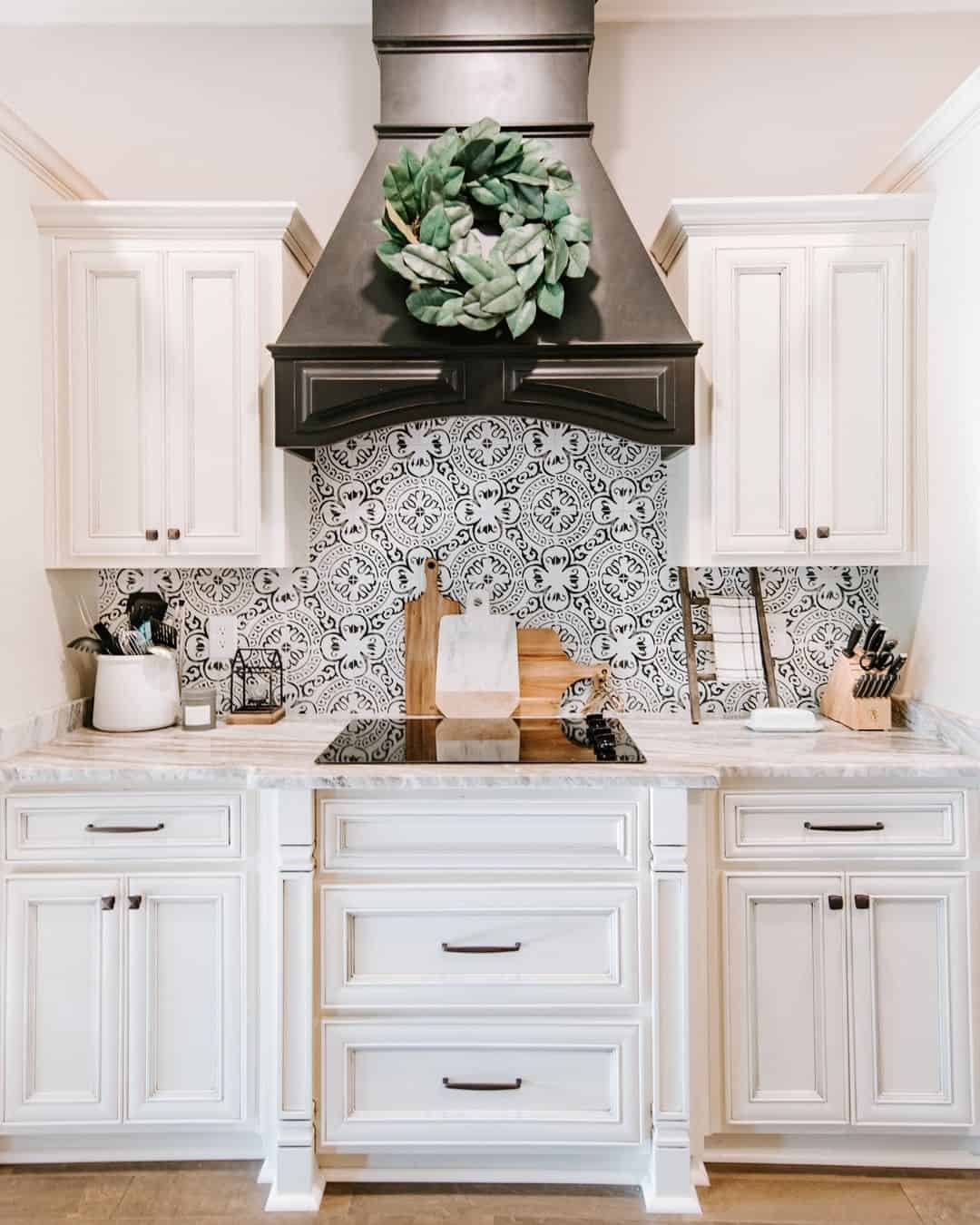 Crafting an Intricate Backsplash for a Compact Kitchen