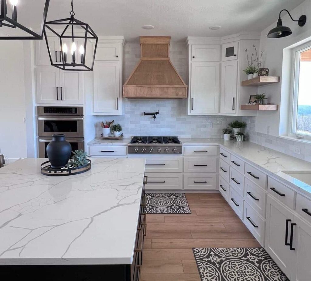 7+ Classy Farmhouse Kitchen Designs With White Quartz Countertops