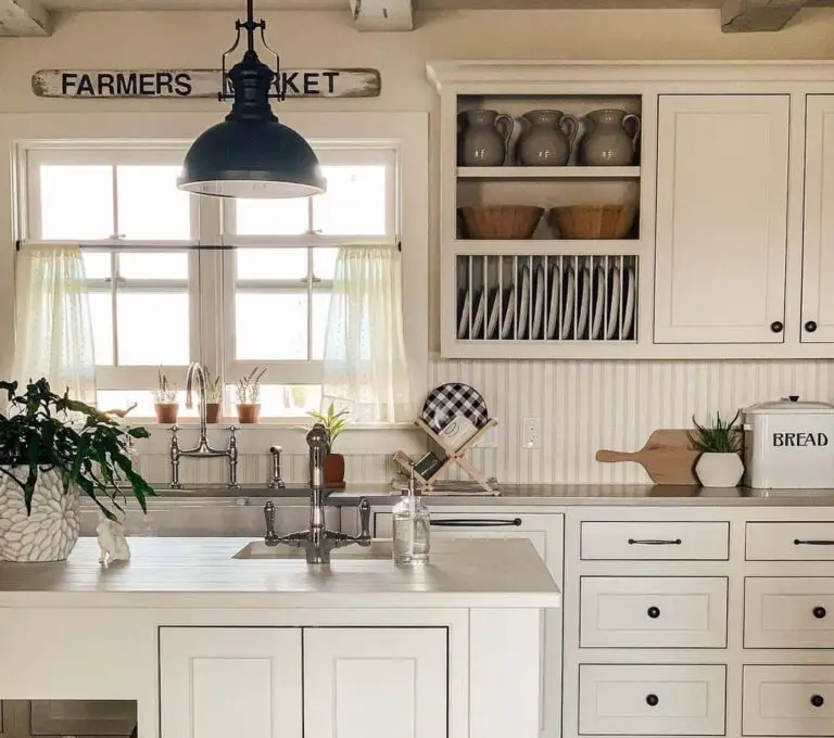 7+ Homestead-Inspired Window Decor Ideas for Your Farmhouse Kitchen