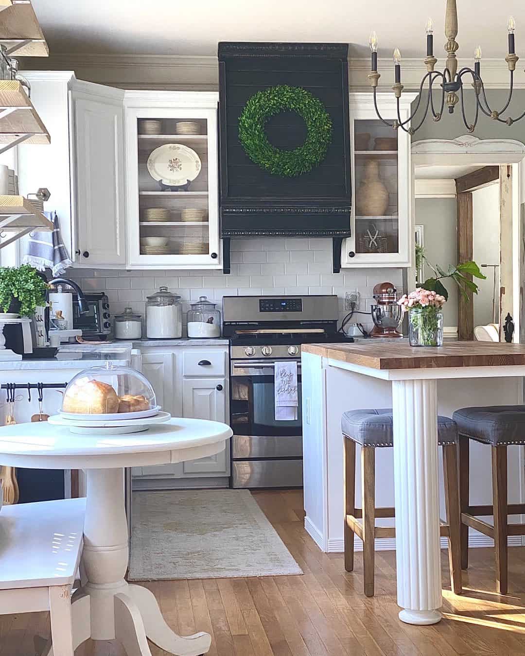 Pillar Island and White Cabinets