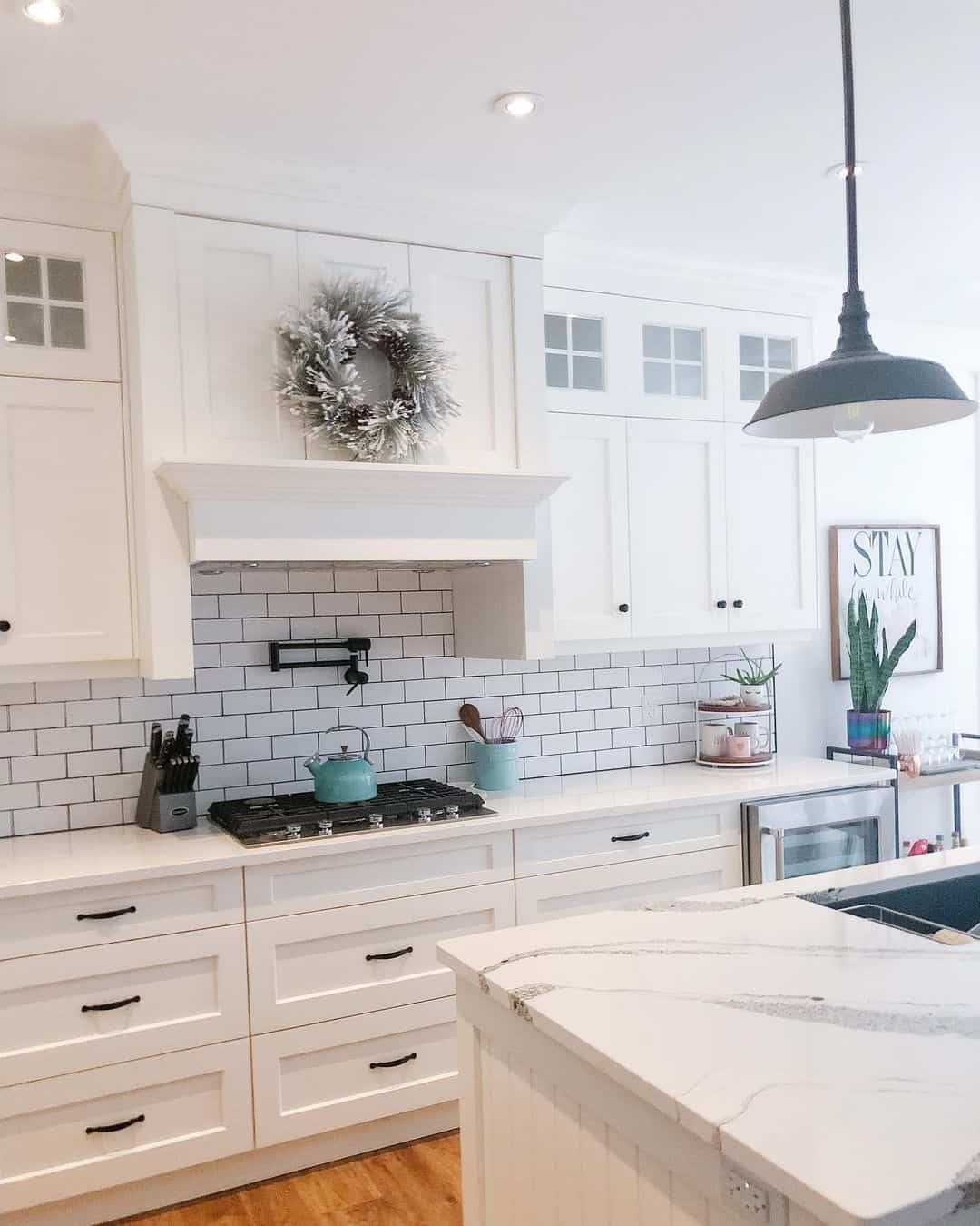 Quartz-Topped White Farmhouse Kitchen