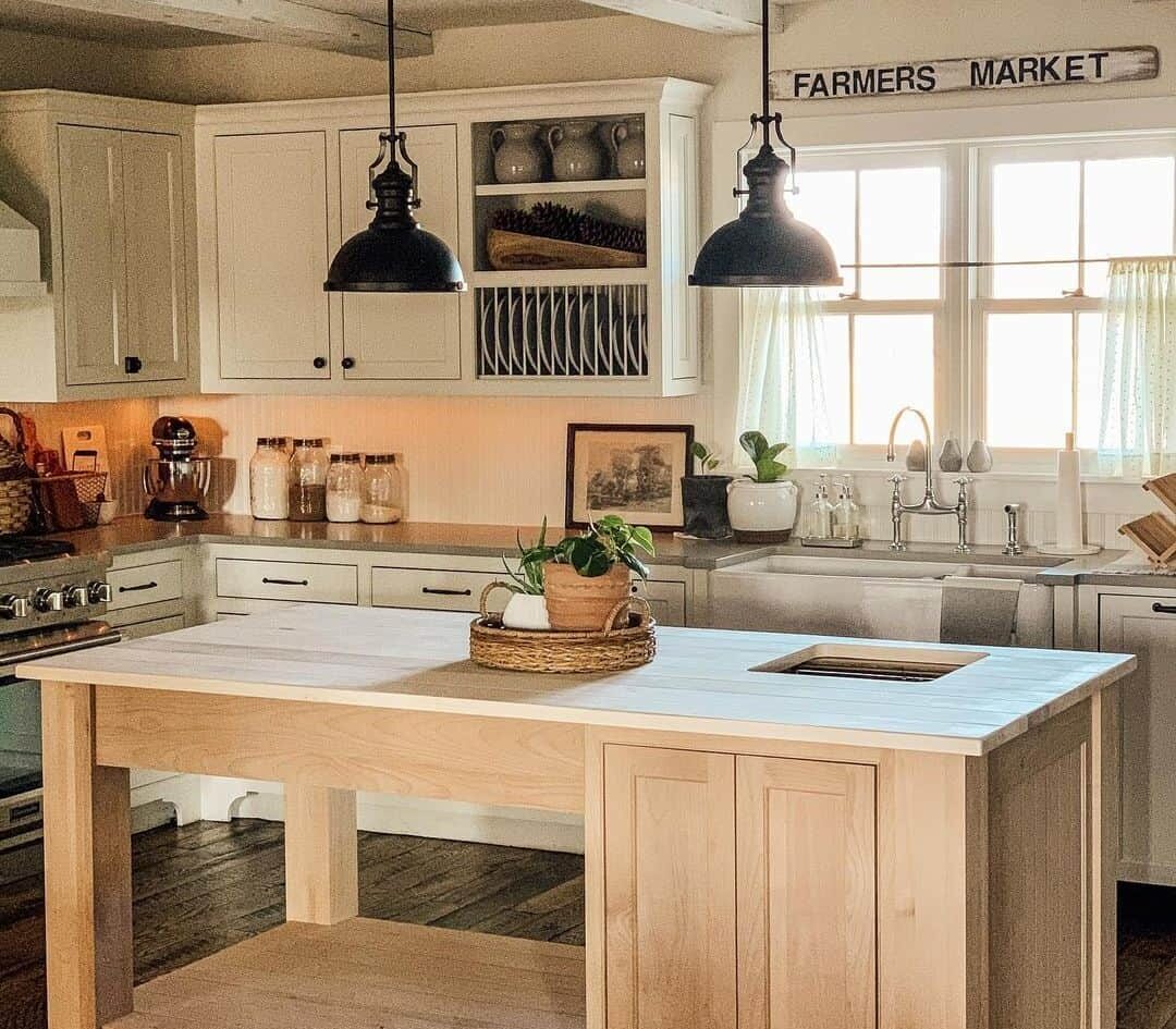 Radiant Rustic Charm in the Farmhouse Kitchen
