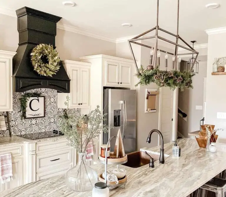 7+ Countertop Update Ideas Tailored for Your Farmhouse Kitchen