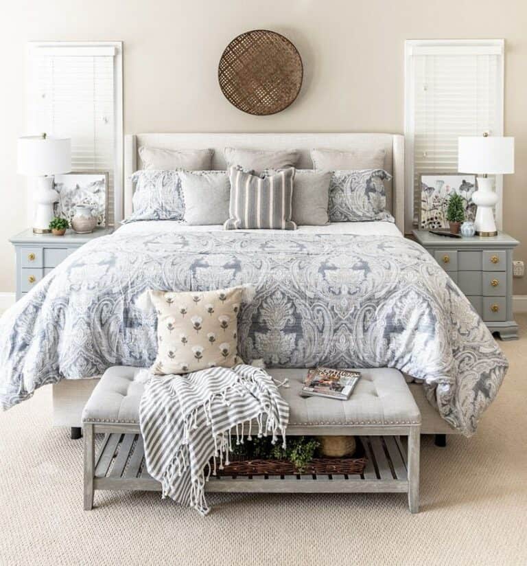 White Decor with Light Gray Paisley Bedding