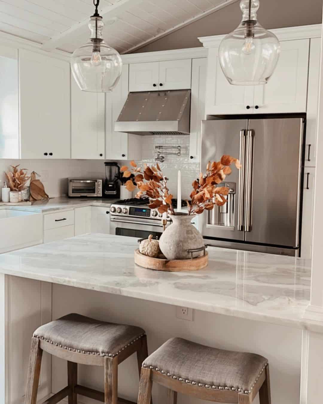 Captivating Contrast in a Kitchen with White and Gray Marble Countertops