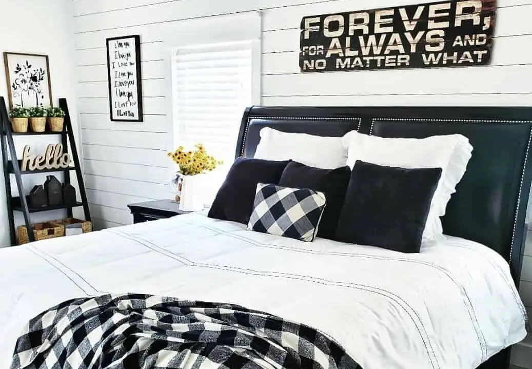 Checkered Accents in a Diverse Bedroom