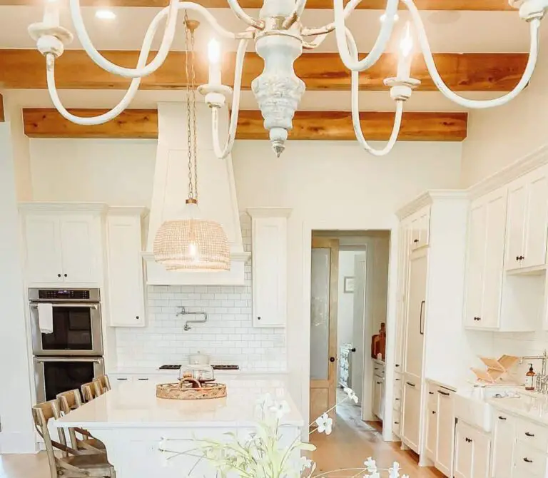 7+ All-White Kitchen Ideas for a Serene Farmhouse Space