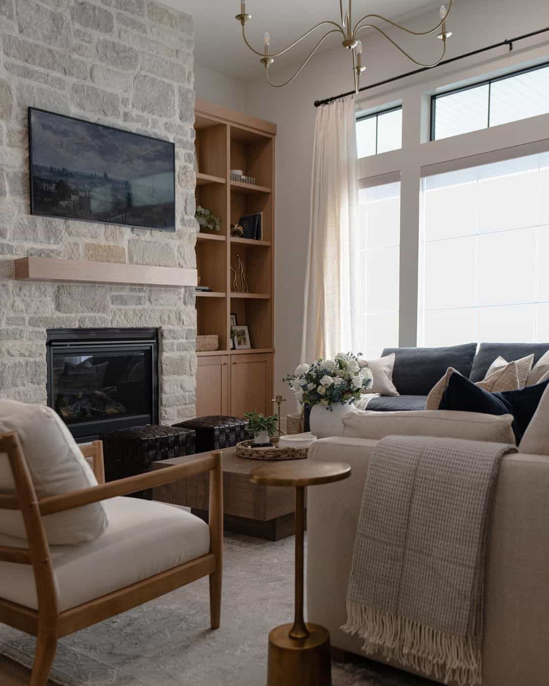 Embracing Warm Tones in a Cozy Living Room