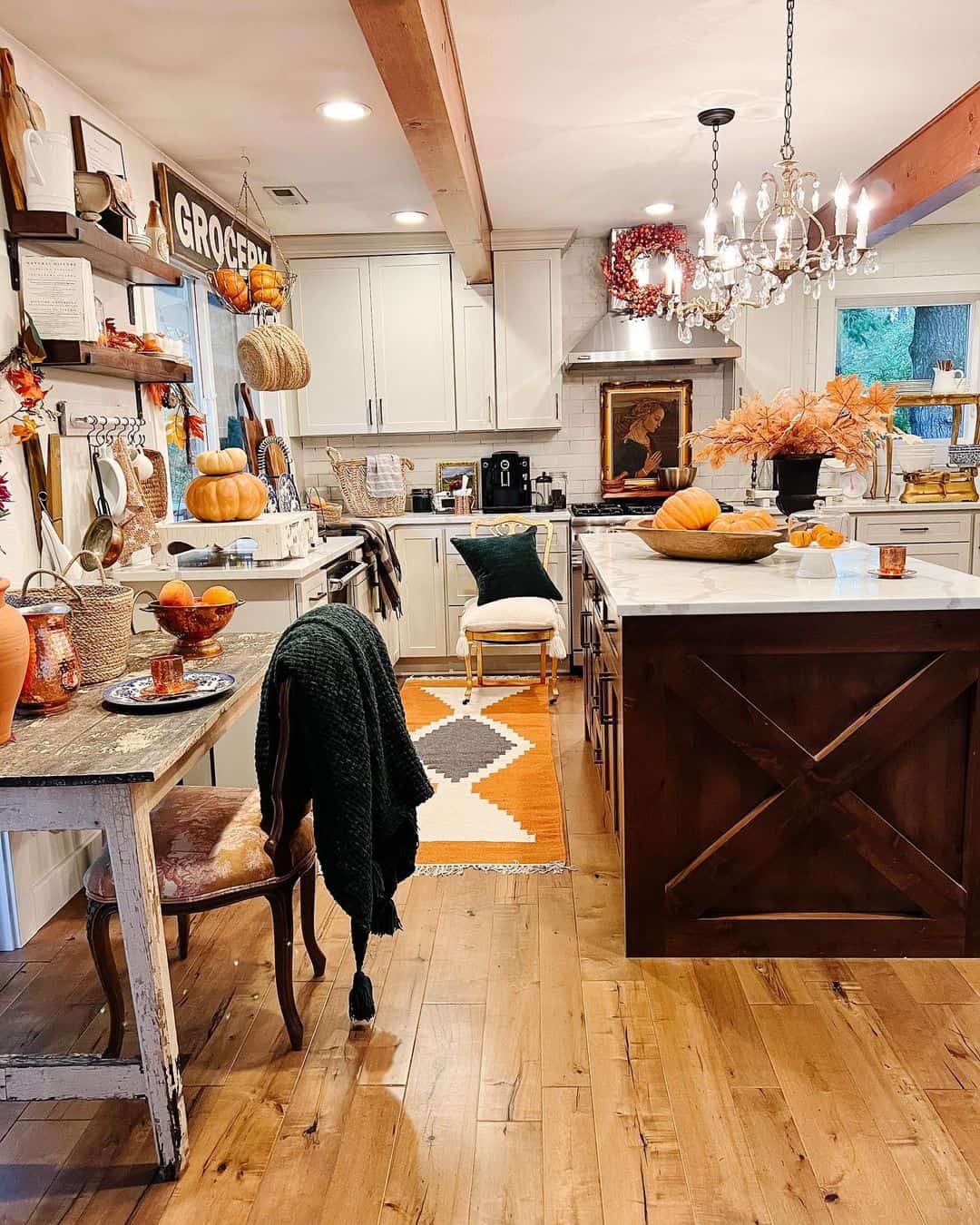 Farmhouse Kitchen with Autumnal Flair