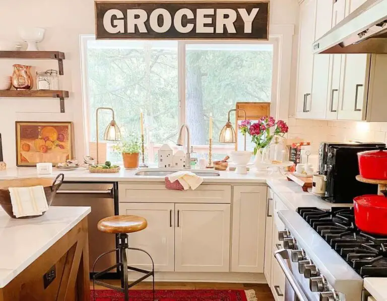 7+ Signage Decor Ideas to Create a Welcoming Farmhouse Kitchen