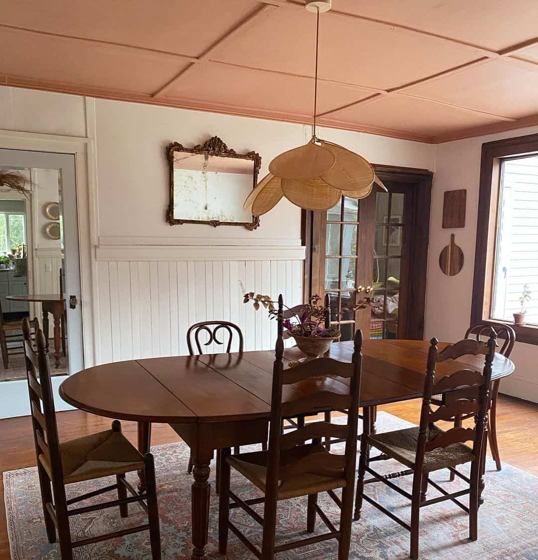 Timeless Dining Room Elegance with Brown Ceiling