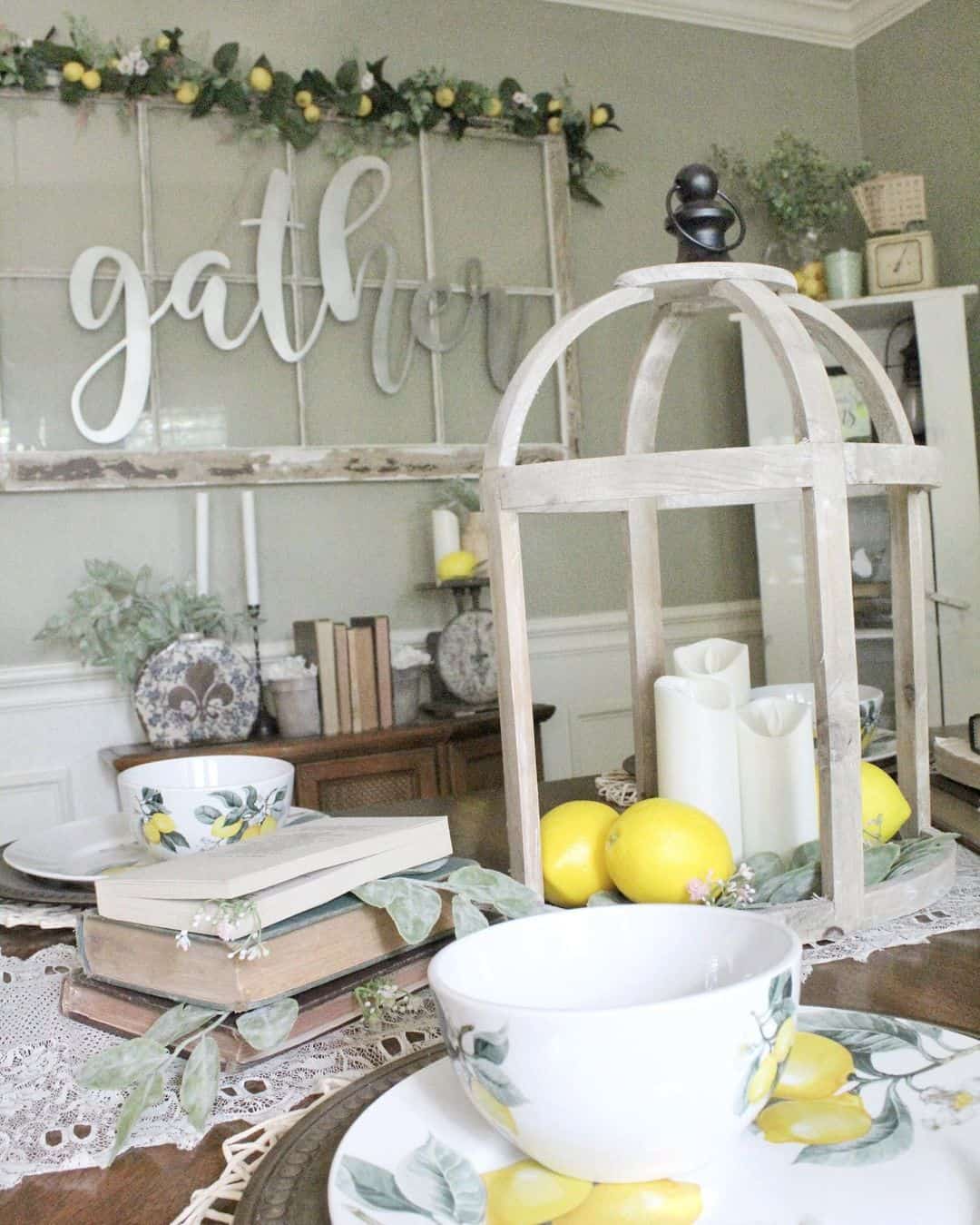 Vintage Furnishings and Citrus-Inspired Table Ornaments