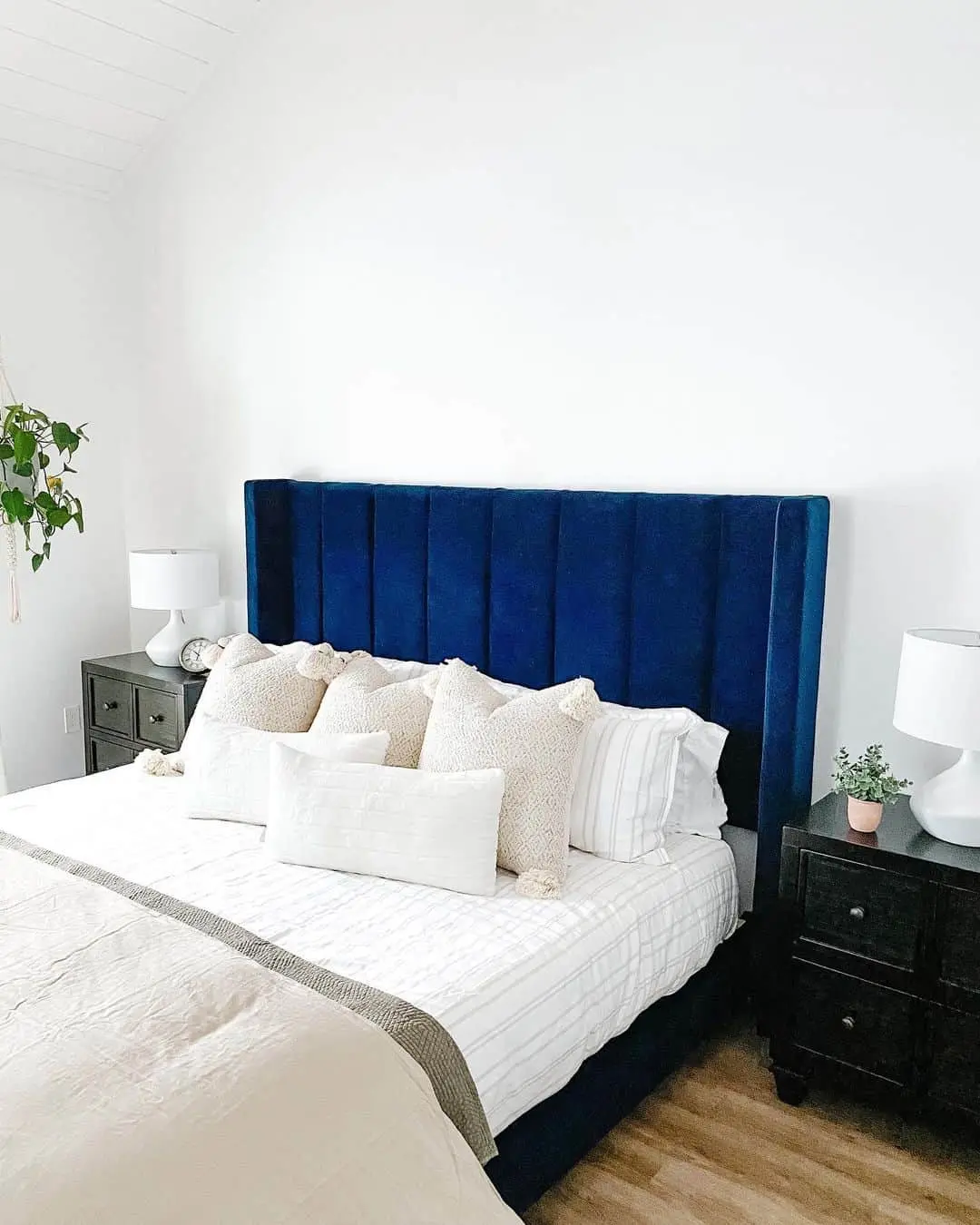 Blue and White Bedroom Elegance with White Lamps