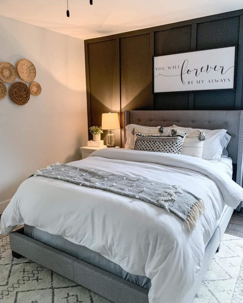 7+ Soothing Black Wall Ideas for a Sleep-Inducing Farmhouse Bedroom ...