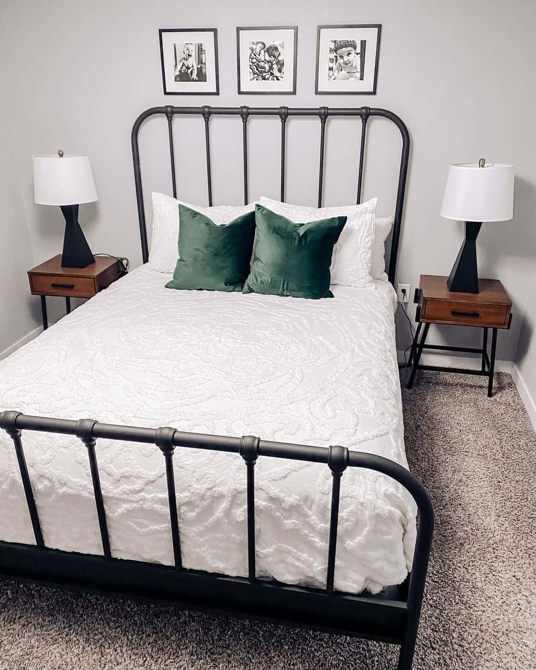 Modern Room Elegance with Green Velvet Accent Pillows