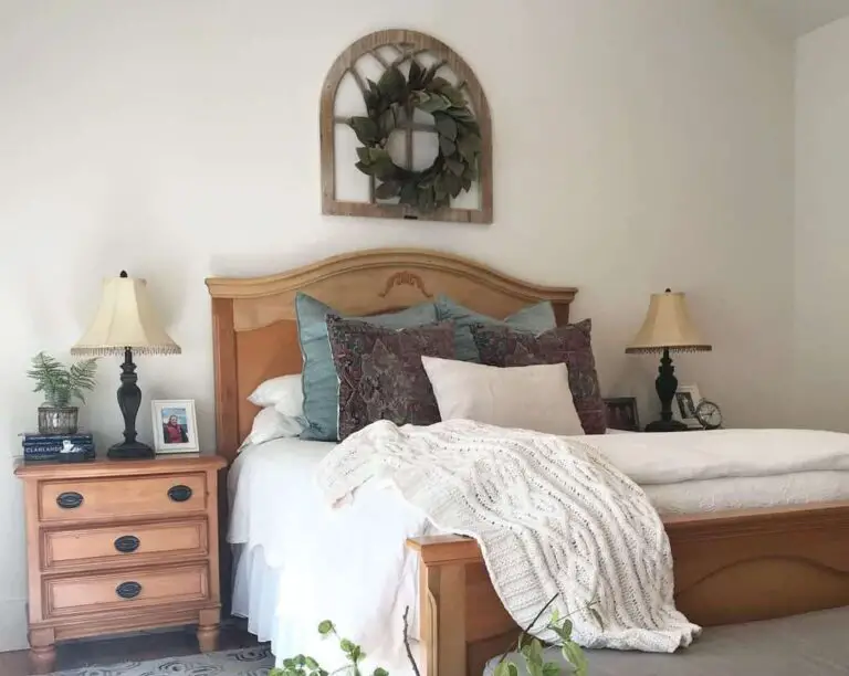 7+ Small Space Wonders: Farmhouse Bedroom Decor Ideas to Maximize Your Area