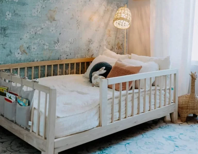 7+ Adorable Farmhouse Bedroom Ideas Perfect for Your Little Girl’s Room