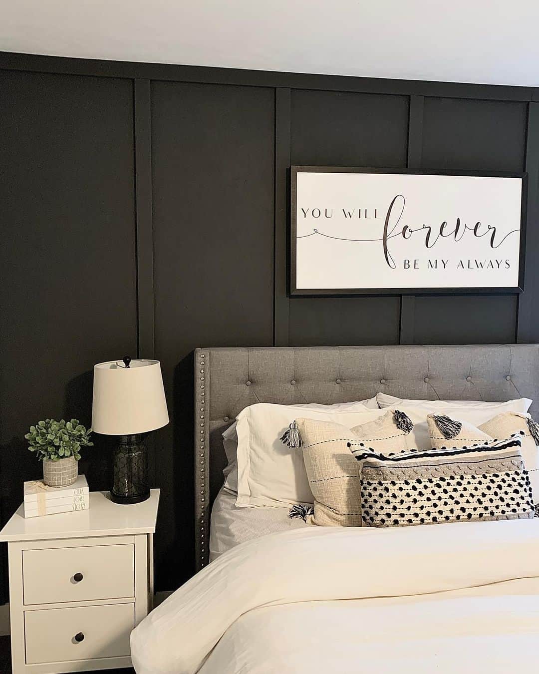 Cozy Farmhouse Bedroom in Shades of Grey, Black, and White