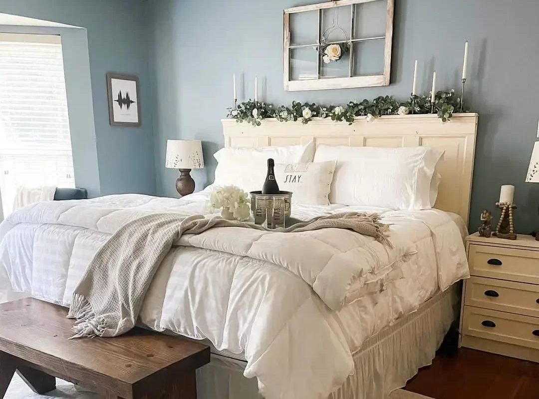 Tranquil Bedroom with Soft Blue Hues