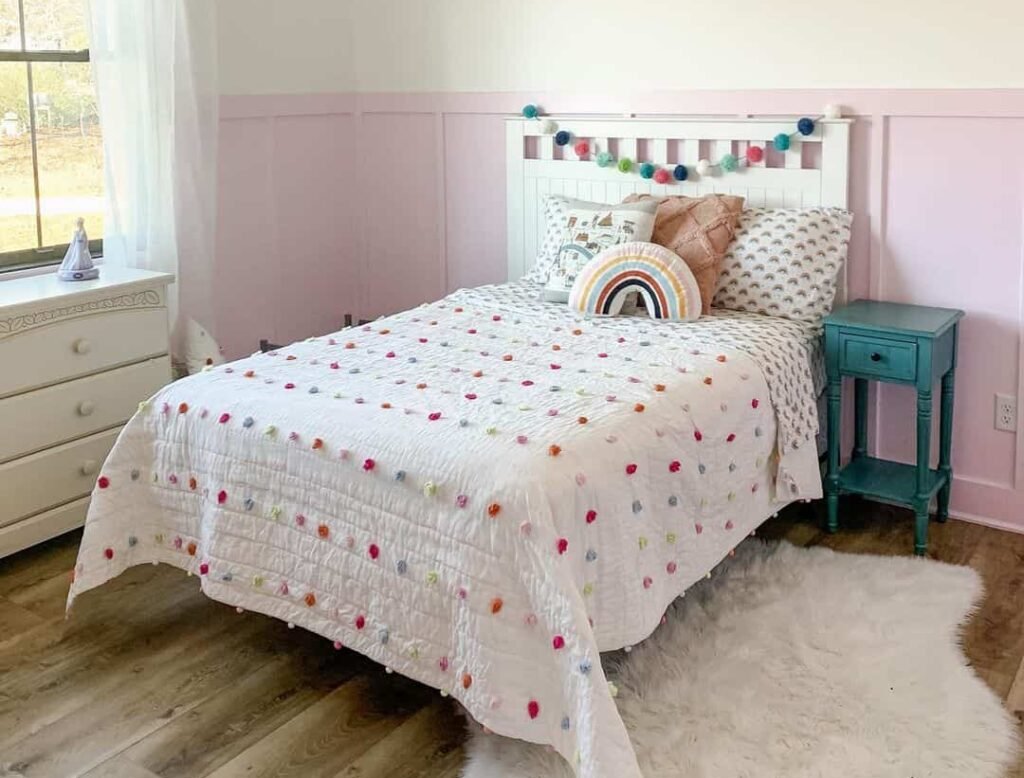 7+ Fresh and Fun Modern Teenage Girl Farmhouse Bedroom Ideas
