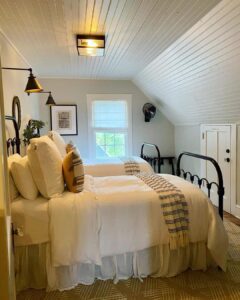 7+ Innovative Farmhouse Bedroom Lighting Ideas To Brighten Your Space